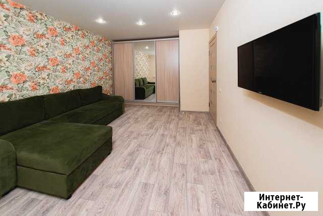 1-комнатная квартира, 40 м², 2/10 эт. в аренду посуточно в Оренбурге Оренбург - изображение 1