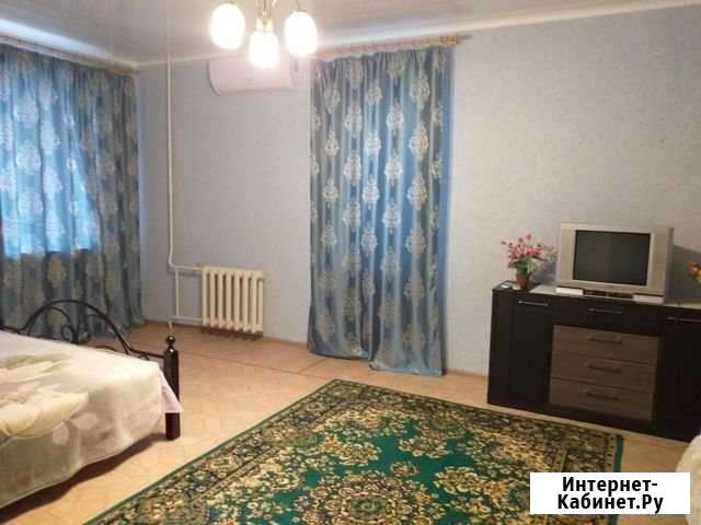 1-комнатная квартира, 43 м², 2/9 эт. в аренду посуточно в Астрахани Астрахань - изображение 1