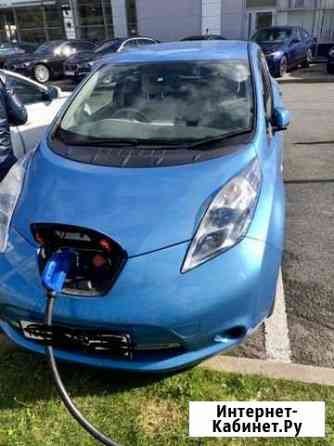 Аренда электромобиля Nissan Leaf, стоит Webasto Санкт-Петербург