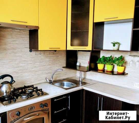 1-комнатная квартира, 35 м², 4/5 эт. в аренду посуточно в Магнитогорске Магнитогорск - изображение 1