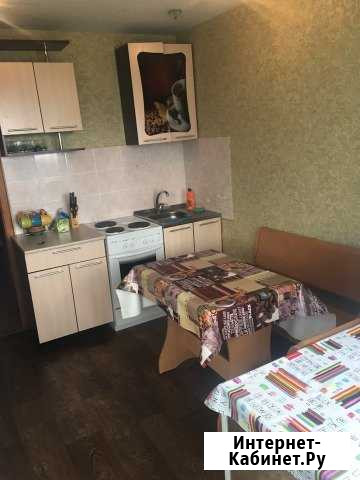 3-комнатная квартира, 64 м², 4/9 эт. в аренду посуточно в Усть-Илимске Усть-Илимск - изображение 1