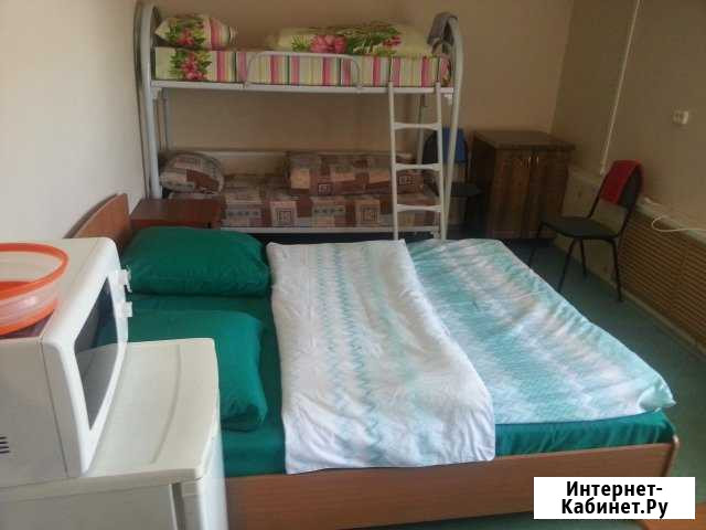 Комната 24 м² в 1-ком. кв., 4/4 эт. в аренду посуточно в Саратове Саратов - изображение 1