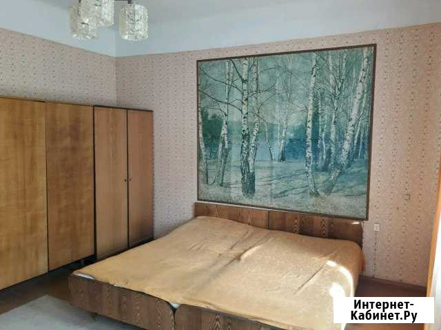 Комната 18 м² в 3-ком. кв., 2/2 эт. на продажу в Сланцах Сланцы - изображение 1