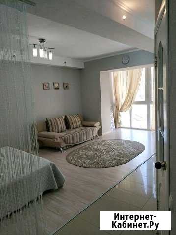 1-комнатная квартира, 35 м², 3/5 эт. в аренду посуточно в Симферополе Симферополь - изображение 1