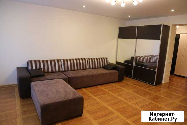 3-комнатная квартира, 96 м², 1/6 эт. в аренду на длительный срок в Бердске Бердск - изображение 1