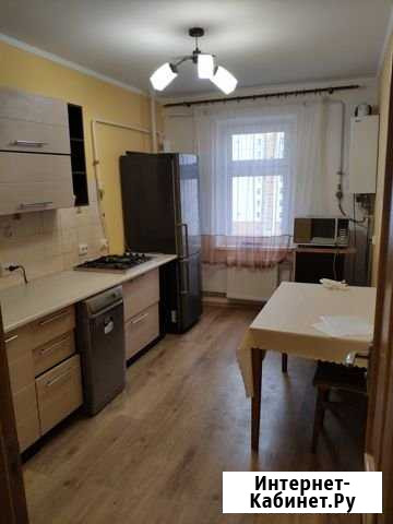 2-комнатная квартира, 64 м², 5/9 эт. в аренду на длительный срок в Севастополе Севастополь - изображение 1