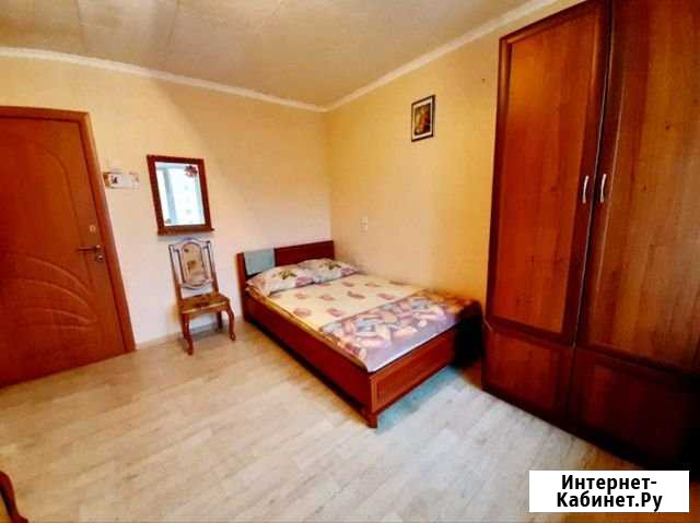 Комната 12 м² в 4-ком. кв., 6/9 эт. в аренду на длительный срок в Ижевске Ижевск - изображение 1
