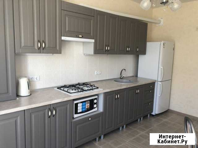 1-комнатная квартира, 45 м², 3/10 эт. в аренду на длительный срок в Севастополе Севастополь - изображение 1