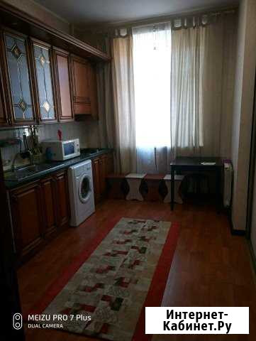 2-комнатная квартира, 56 м², 2/4 эт. в аренду посуточно в Омске Омск - изображение 1