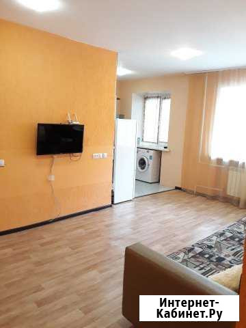 3-комнатная квартира, 58 м², 1/5 эт. в аренду посуточно в Красноярске Красноярск - изображение 1