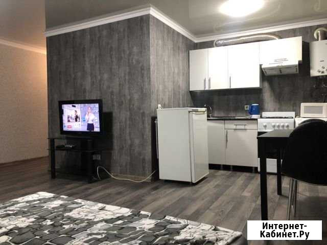 1-комнатная квартира, 35 м², 5/5 эт. в аренду посуточно в Шахтах Шахты - изображение 1