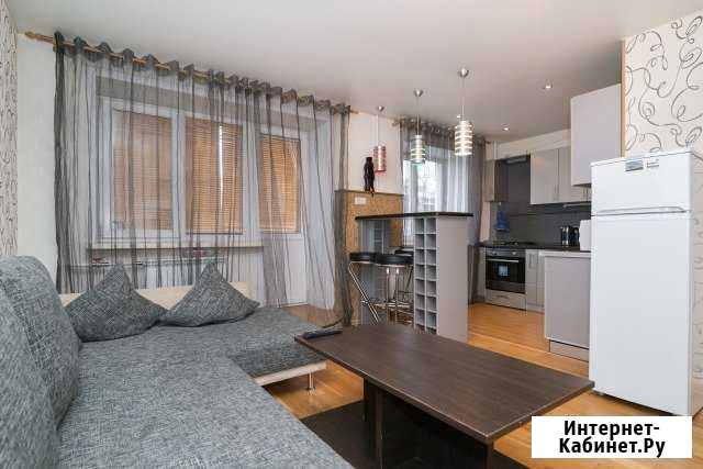 2-комнатная квартира, 65 м², 4/5 эт. в аренду посуточно в Екатеринбурге Екатеринбург - изображение 1