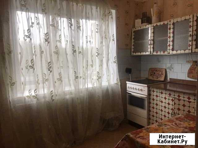 1-комнатная квартира, 42 м², 2/5 эт. в аренду посуточно в Ленске Ленск - изображение 1