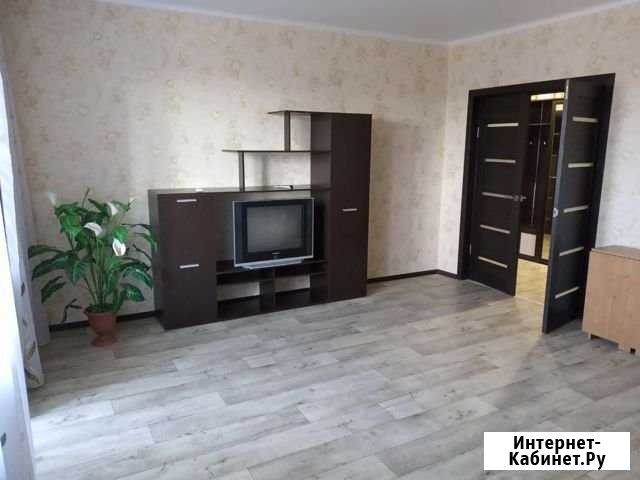 2-комнатная квартира, 60 м², 4/5 эт. в аренду на длительный срок в Астрахани Астрахань - изображение 1