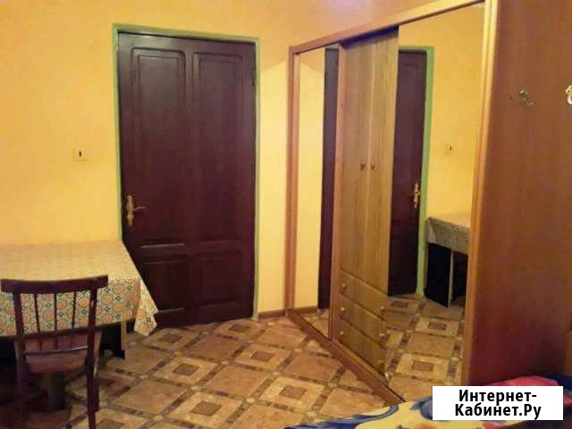 Комната 10 м² в 7-ком. кв., 4/4 эт. в аренду на длительный срок в Горном Лоо Горное Лоо - изображение 1