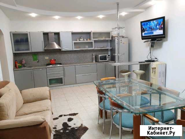3-комнатная квартира, 110 м², 1/2 эт. в аренду посуточно в Кисловодске Кисловодск - изображение 1