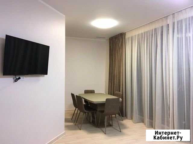 3-комнатная квартира, 100 м², 3/18 эт. в аренду на длительный срок в Сочи Сочи - изображение 1