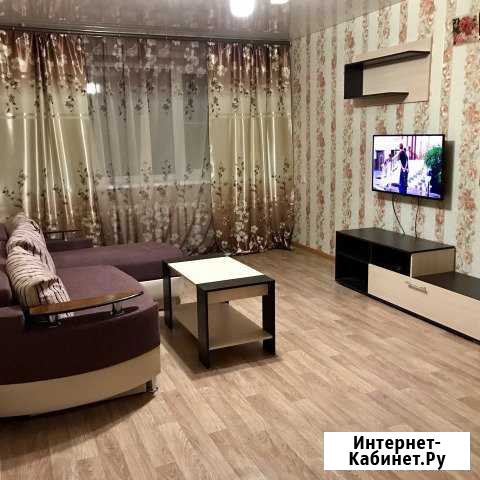 3-комнатная квартира, 65 м², 1/5 эт. в аренду посуточно в Балашове Балашов - изображение 1