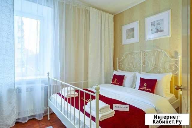 2-комнатная квартира, 65 м², 2/5 эт. в аренду посуточно в Москве Москва - изображение 1