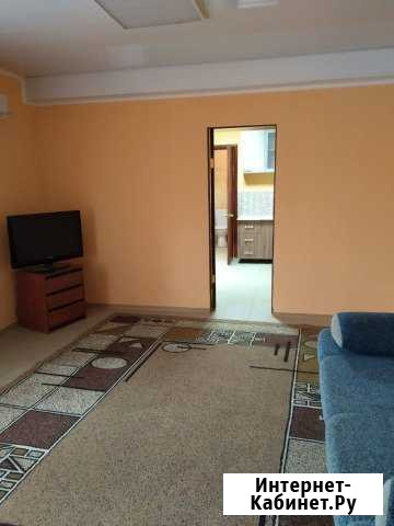 1-комнатная квартира, 40 м², 2/2 эт. в аренду на длительный срок в Севастополе Севастополь - изображение 1