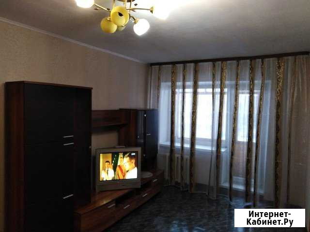 2-комнатная квартира, 46 м², 4/5 эт. в аренду посуточно в Омске Омск - изображение 1