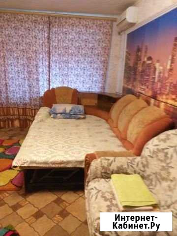 1-комнатная квартира, 30 м², 3/5 эт. в аренду посуточно в Астрахани Астрахань - изображение 1