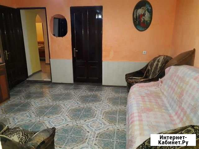 Комната 15 м² в 7-ком. кв., 2/2 эт. в аренду посуточно в Судаке Судак - изображение 1