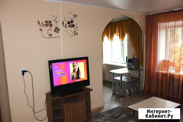 1-комнатная квартира, 36 м², 3/5 эт. в аренду посуточно в Рубцовске Рубцовск - изображение 1