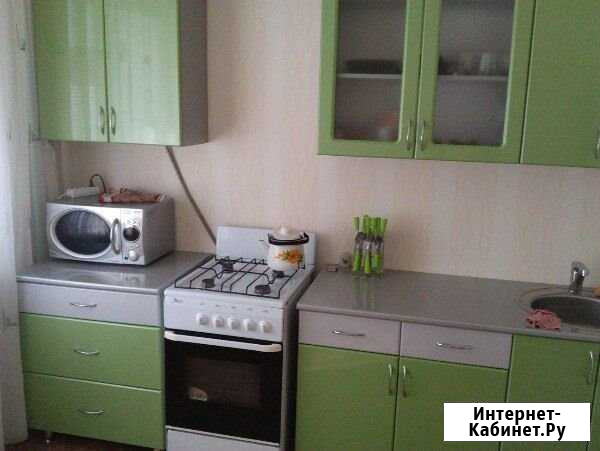 1-комнатная квартира, 35 м², 5/9 эт. в аренду посуточно в Нижнекамске Нижнекамск - изображение 1