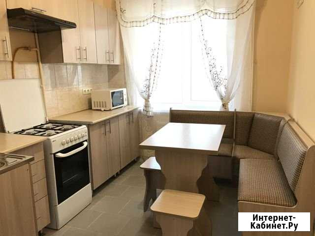 3-комнатная квартира, 68 м², 7/9 эт. в аренду на длительный срок в Симферополе Симферополь - изображение 1