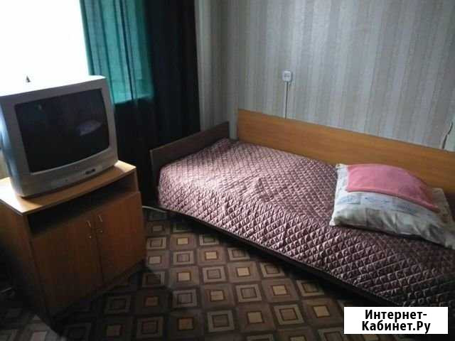 Комната 18 м² в 1-ком. кв., 2/5 эт. в аренду на длительный срок в Пскове Псков - изображение 1