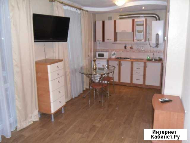 2-комнатная квартира, 34 м², 2/4 эт. в аренду посуточно в Севастополе Севастополь - изображение 1