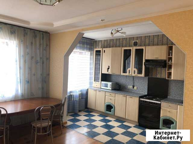 3-комнатная квартира, 130 м², 3/5 эт. в аренду посуточно в Томске Томск - изображение 1