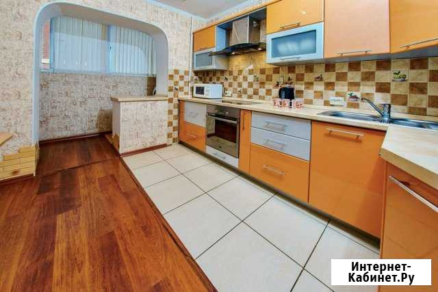 2-комнатная квартира, 65 м², 7/13 эт. в аренду посуточно в Оренбурге Оренбург - изображение 1