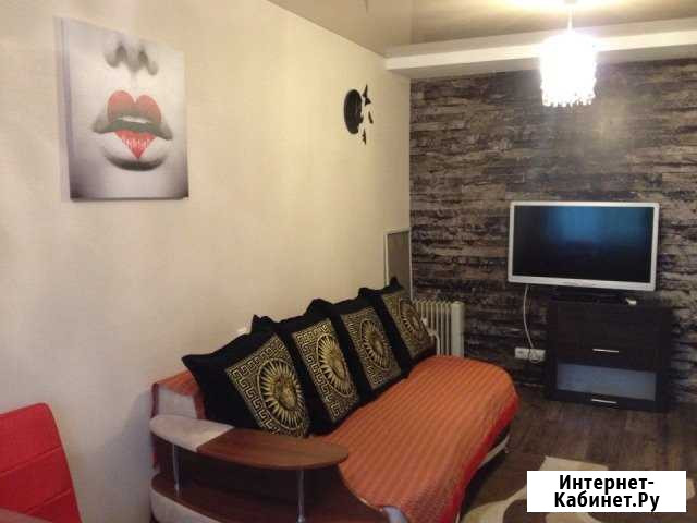 2-комнатная квартира, 42 м², 2/5 эт. в аренду посуточно в Хабаровске Хабаровск - изображение 1