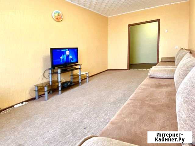 3-комнатная квартира, 65 м², 4/10 эт. в аренду посуточно в Елабуге Елабуга - изображение 1