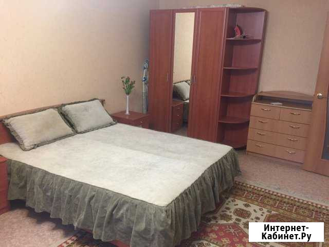1-комнатная квартира, 47 м², 3/5 эт. в аренду посуточно в Надыме Надым - изображение 1