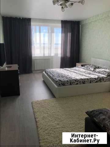 1-комнатная квартира, 48 м², 10/17 эт. в аренду посуточно в Набережных Челнах Набережные Челны - изображение 1