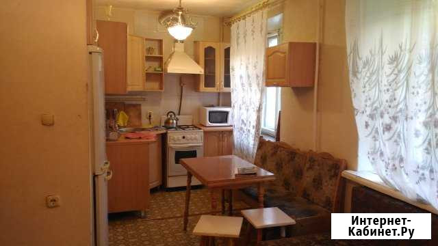 3-комнатная квартира, 50 м², 2/5 эт. в аренду на длительный срок в Каменске-Уральском Каменск-Уральский - изображение 1