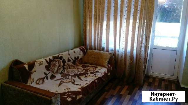 Комната 13 м² в 5-ком. кв., 2/5 эт. в аренду на длительный срок в Волгограде Волгоград - изображение 1
