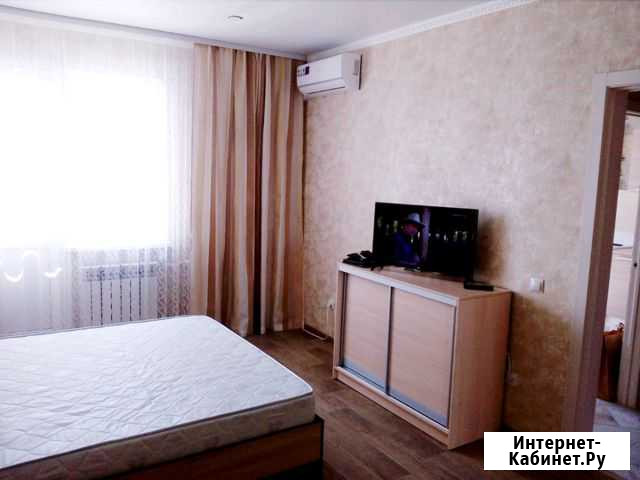 1-комнатная квартира, 42 м², 8/16 эт. в аренду посуточно в Оренбурге Оренбург - изображение 1