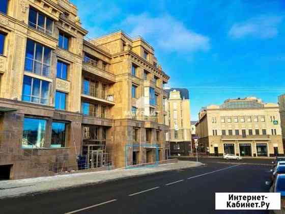 Помещение с видом на Черное озеро Казань