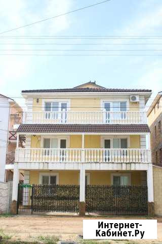 Комната 20 м² в 6-ком. кв., 3/3 эт. в аренду посуточно в Евпатории Евпатория - изображение 1