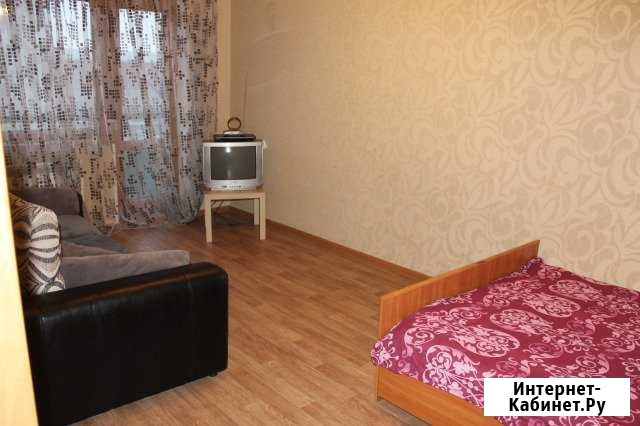 1-комнатная квартира, 39 м², 3/5 эт. в аренду посуточно в Ленинске-Кузнецком Ленинск-Кузнецкий - изображение 1