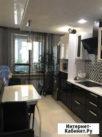 3-комнатная квартира, 84 м², 8/10 эт. в аренду на длительный срок в Тобольске Тобольск - изображение 1