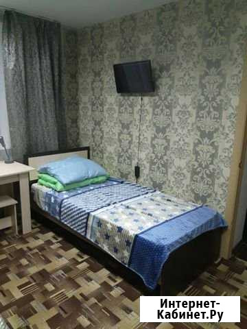 Комната 30 м² в 5-ком. кв., 1/1 эт. в аренду посуточно в Иркутске Иркутск - изображение 1
