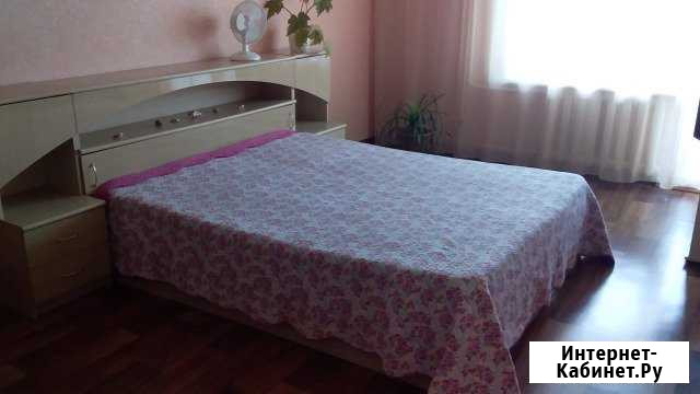 1-комнатная квартира, 35 м², 3/5 эт. в аренду посуточно в Лесосибирске Лесосибирск - изображение 1