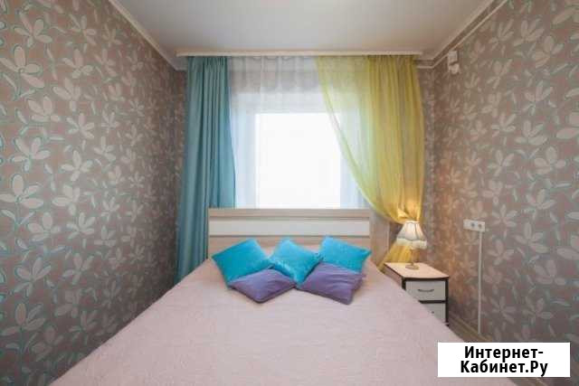 Комната 18 м² в 1-ком. кв., 1/10 эт. в аренду посуточно в Красноярске Красноярск - изображение 1