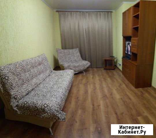 1-комнатная квартира, 45 м², 19/25 эт. в аренду посуточно в Саратове Саратов - изображение 1