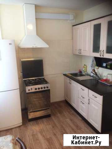 2-комнатная квартира, 50 м², 3/5 эт. в аренду на длительный срок в Хабаровске Хабаровск - изображение 1